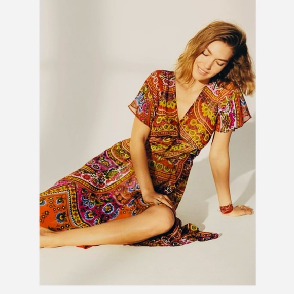 Anthropologie • Akemi + Kin Murol
Wrapped Maxi Dress - Picture 3 of 7